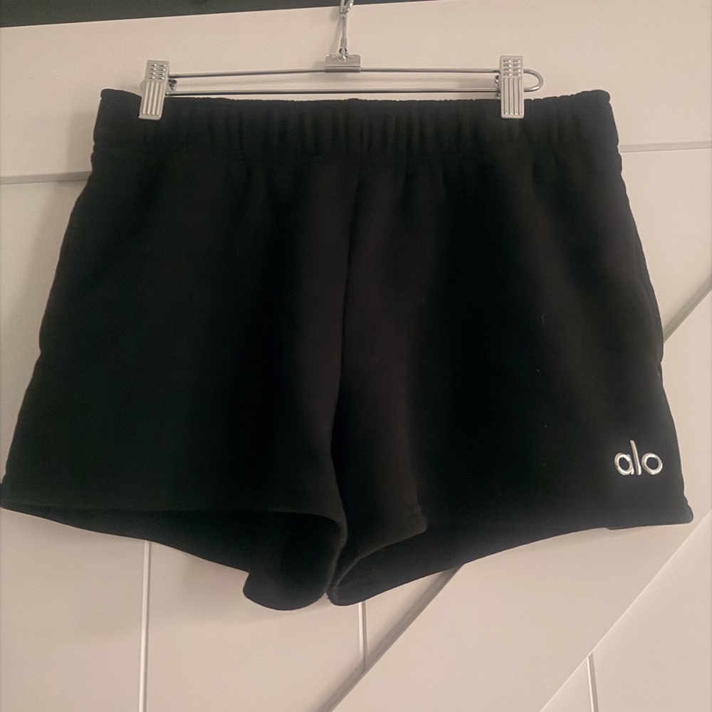 ALO Yoga Women's Black Athletic Shorts